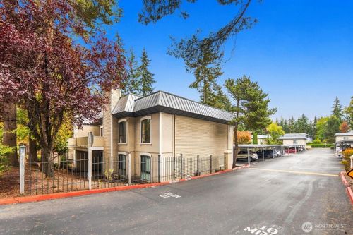 l3-1622 103rd Pl Ne, Bellevue, WA, 98004-3663 | Card Image