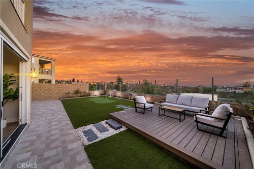 671 Pelion, Lake Forest, CA, 92630-7626 | Card Image