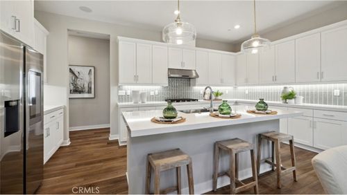 24511 Villa La Sombrilla, Valencia, CA, 91354-1683 | Card Image