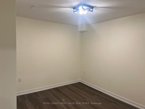 4 Lafleur Crt, Brampton, ON, L6Y3L8 | Card Image