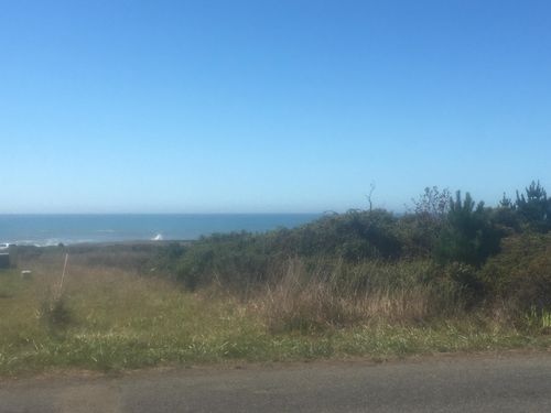 6 Coral Pt, Whitethorn, CA, 95589-9143 | Card Image