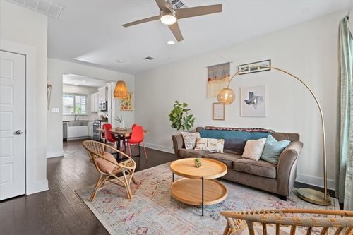 7405 Wolverine St, Austin, TX, 78757-1523 | Card Image