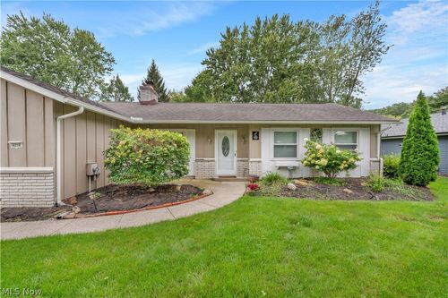 6210 Mills Creek Ln, North Ridgeville, OH, 44039-2546 | Card Image