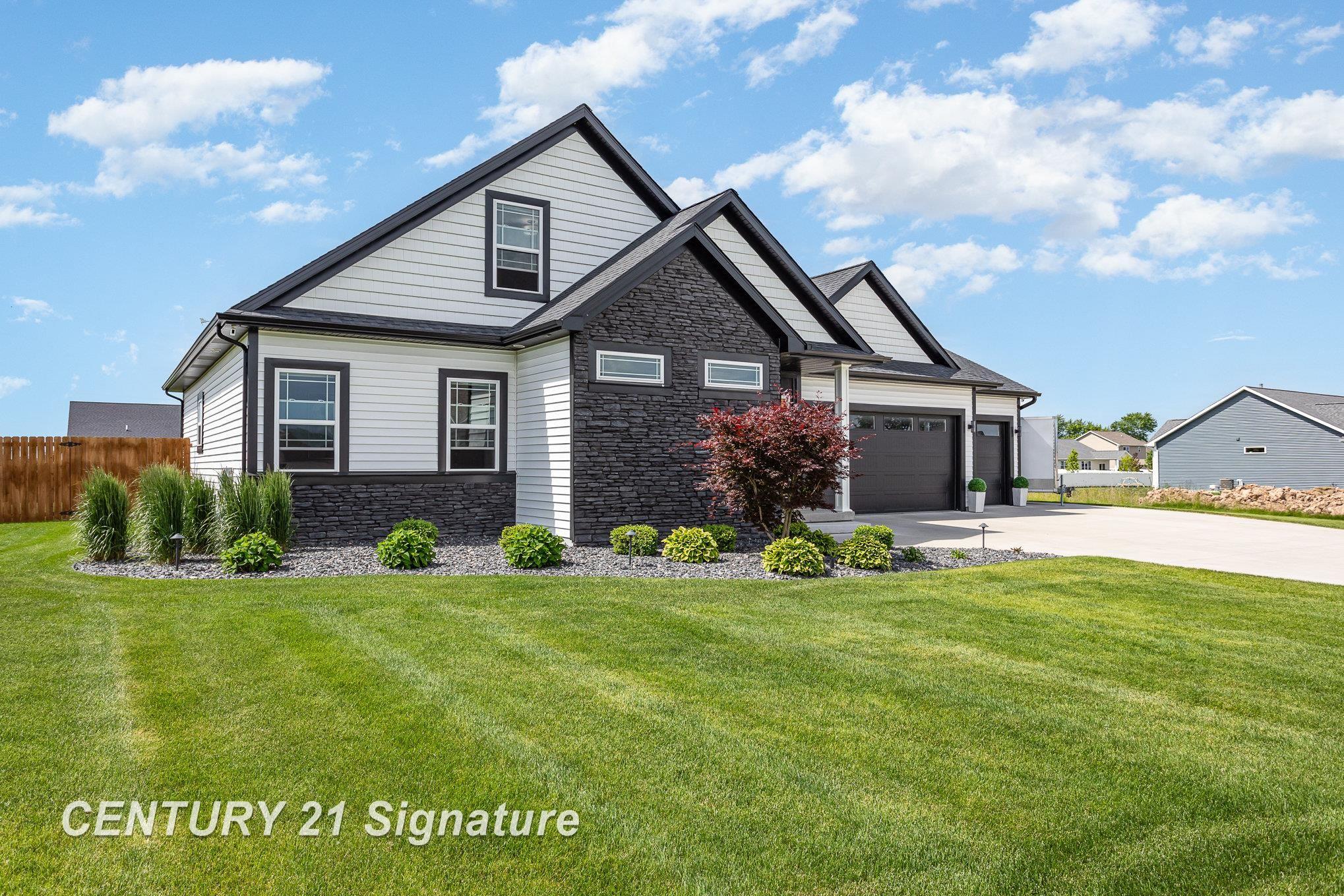 Prairie View Ct, Freeland, MI 48623