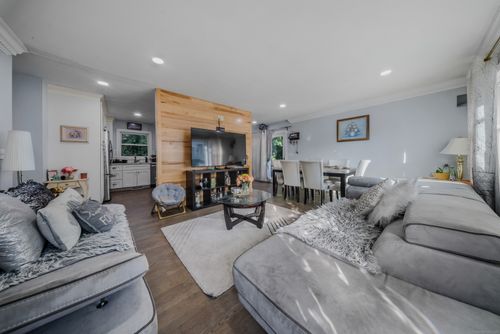 30 Warwick St, New Haven, CT, 06513-4640 | Card Image