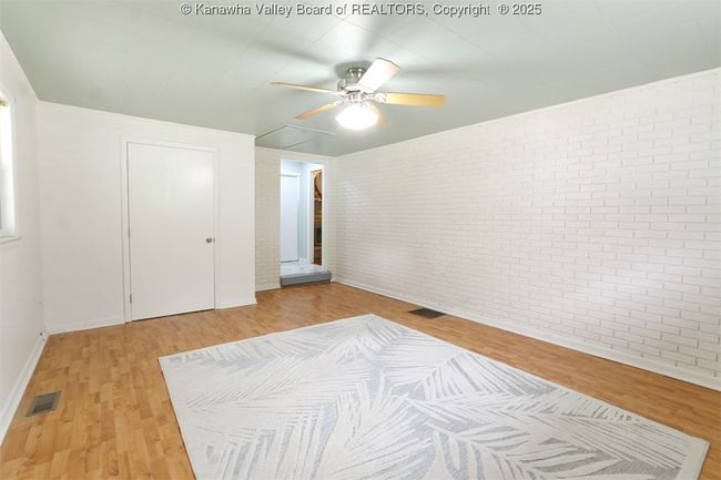 415 Midway Rd, House other with 3 bedrooms, 2 bathrooms and null parking in Alum Creek WV | Image 17
