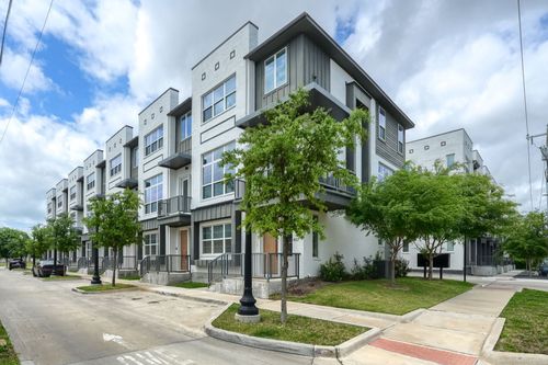 406-13325 Bee St, Farmers Branch, TX, 75234-6129 | Card Image