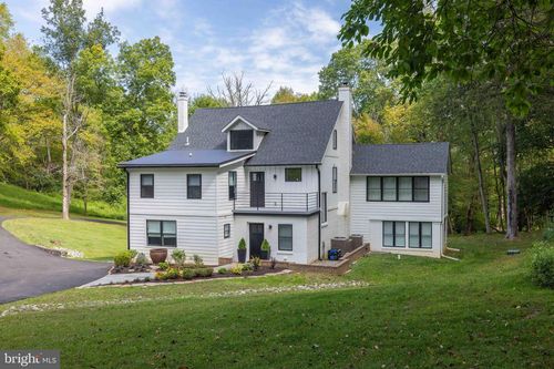 2701 Montchanin Rd, WILMINGTON, DE, 19807-1425 | Card Image