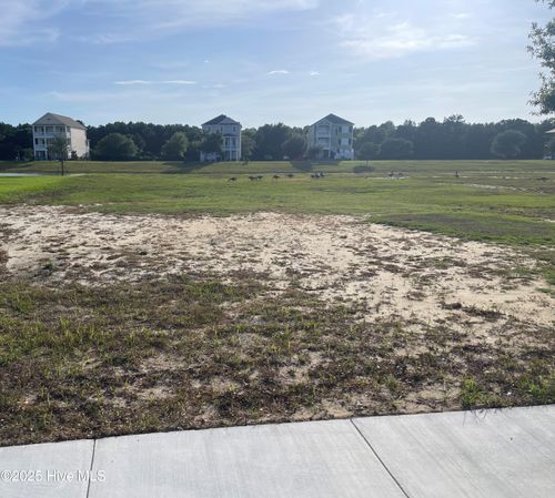 839 Cannonsgate Dr, Newport, NC, 28570-4543 | Card Image