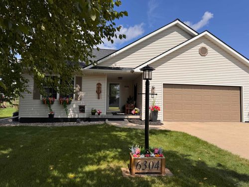 6304 Rockingham Pl, Saginaw, MI, 48603-6268 | Card Image