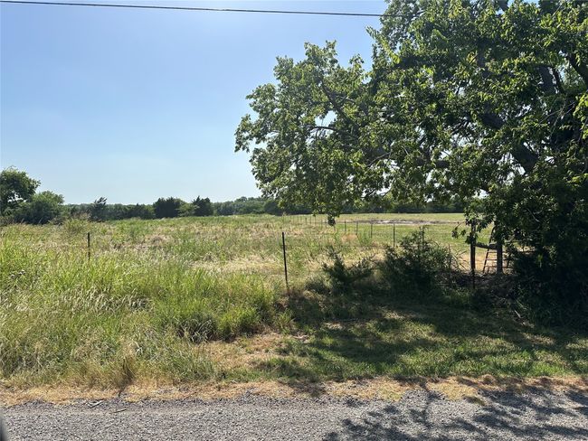 View of yard featuring a rural view | Image 11