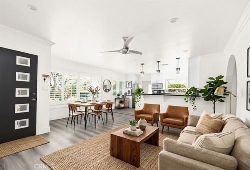 647 W Montecito, Sierra Madre, CA, 91024 | Card Image
