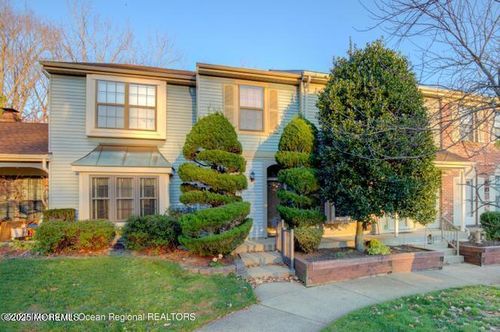 7-5 Claridge Ct, Freehold, NJ, 07728-4964 | Card Image