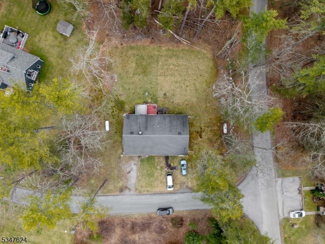 101 Hidden Gln, Townhouse with 3 bedrooms, 2 bathrooms and null parking in Montague NJ | Image 35