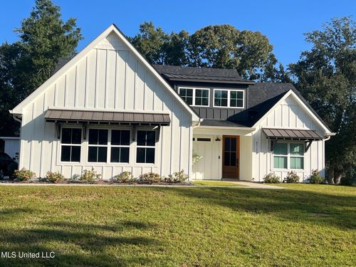 87120 Highpoint Dr, Diamondhead, MS, 39525-3880 | Card Image