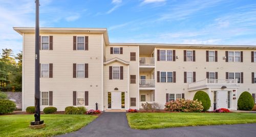 40-12 Vista Ridge Dr, Londonderry, NH, 03053-2462 | Card Image