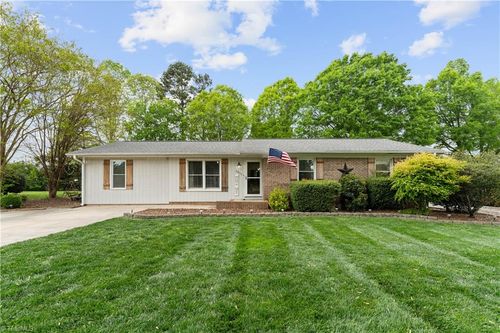 5211 Driftwood Dr, Davidson, NC, 28036-8500 | Card Image