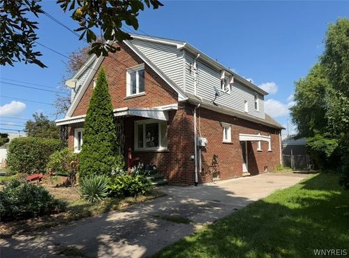 563 27th St, Niagara Falls, NY, 14301-2525 | Card Image