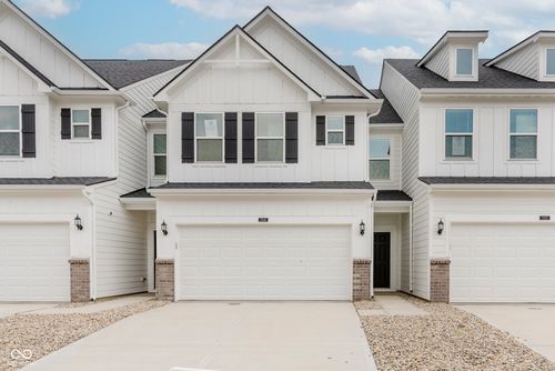 7331 Shroyer Way, Noblesville, IN, 46062-9611 | Card Image