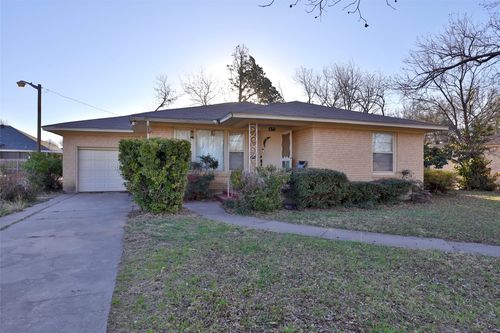 473 College Dr, Abilene, TX, 79601-3738 | Card Image