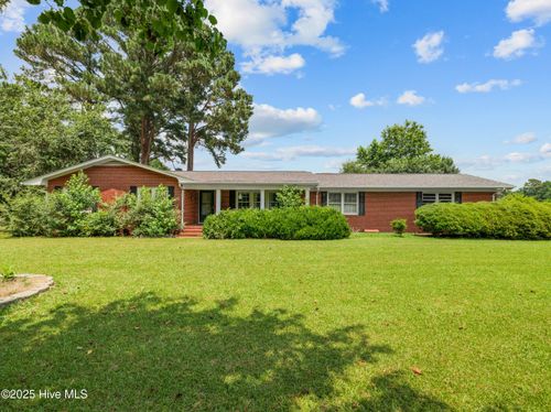 238 N Nc 111 Hwy, Beulaville, NC, 28518-8530 | Card Image