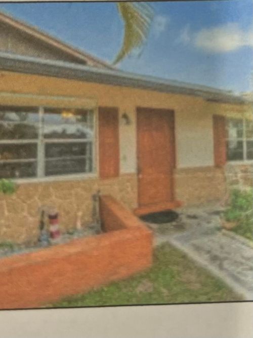 3945 Chapel St, West Palm Beach, FL, 33403-1001 | Card Image