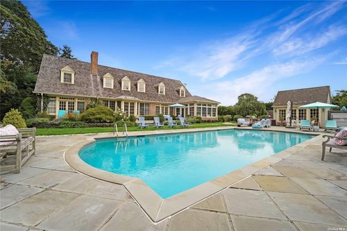 53 South Rd, Westhampton Beach, NY, 11978-2221 | Card Image