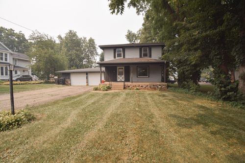 1134 W Walworth Ave, Whitewater, WI, 53190-1604 | Card Image