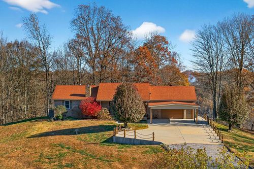 448 Daniels Ln, Celina, TN, 38551-5649 | Card Image