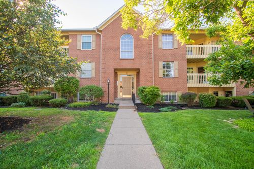 11-32 Highland Meadows Cir, Highland Heights, KY, 41076-1773 | Card Image