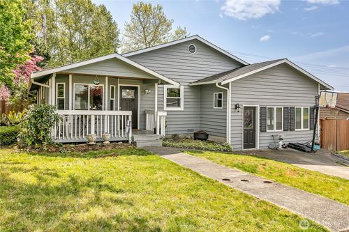7032 65th St Ne, Marysville, WA, 98270-7729 | Card Image