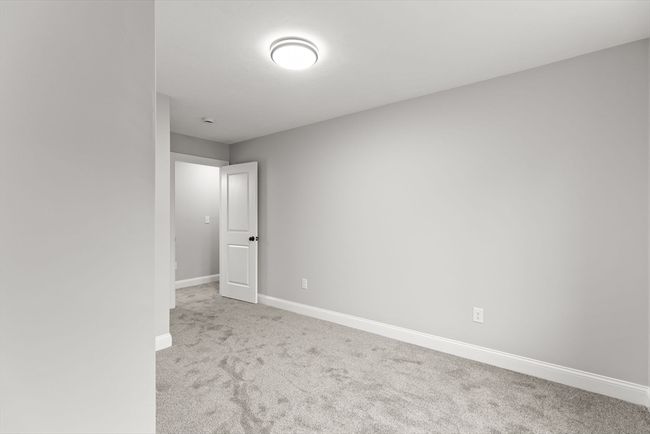 10 Leonard St, House other with 4 bedrooms, 3 bathrooms and 6 parking in Lakeville MA | Image 33