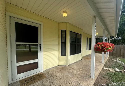 1291 Edgewater Fls, Canyon Lake, TX, 78133-4520 | Card Image