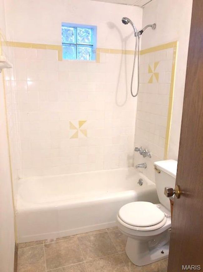 APT-1 - 311 N Main St, House other with 1 bedrooms, 1 bathrooms and null parking in Caseyville IL | Image 7