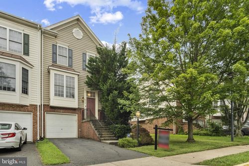 9725 Cheshire Ridge Cir, Manassas, VA, 20110-2758 | Card Image