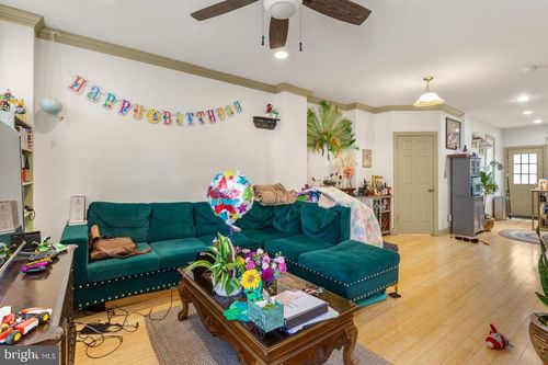 139 Davis St, PHILADELPHIA, PA, 19127-1706 | Card Image