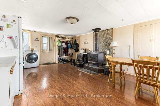 3 Daley Rd, Home with 4 bedrooms, 1 bathrooms and 8 parking in Tyen ON | Image 7