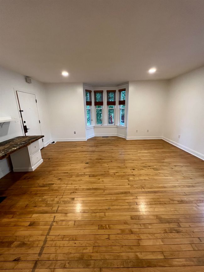 APT-1 - 185 Madison St, Condo with 1 bedrooms, 1 bathrooms and null parking in Portsmouth NH | Image 5