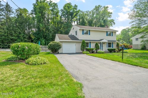 6 Colonial Dr, Halfmoon, NY, 12065-5518 | Card Image