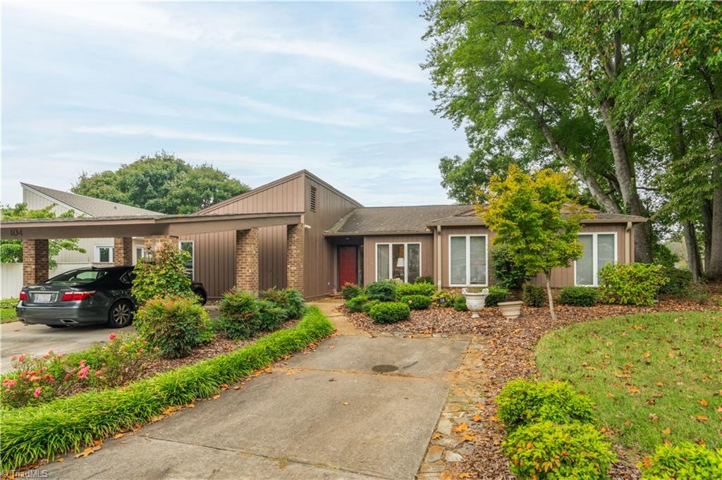 Spyglass Dr, Advance, NC 27006