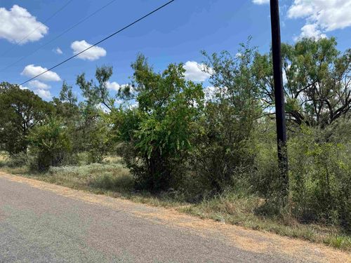 000 Navajo Dr, Burnet, TX, 78611 | Card Image