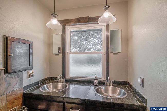 409 28 Th Ave Se, House other with 3 bedrooms, 2 bathrooms and null parking in Albany OR | Image 32