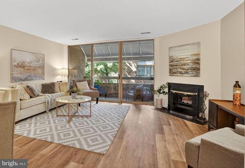 2-1729 S Hayes St, ARLINGTON, VA, 22202-5517 | Card Image