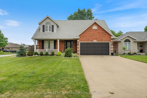 40 David Blackwood Dr, Sarnia, ON, N7W1C1 | Card Image
