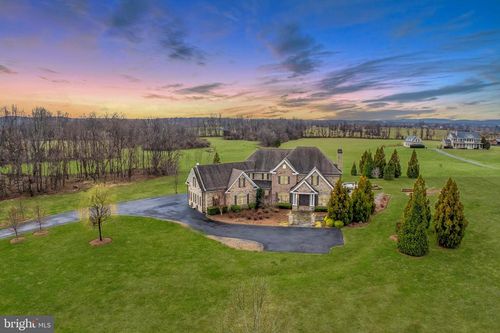 42835 Travelers Run Ln, LEESBURG, VA, 20176-5654 | Card Image