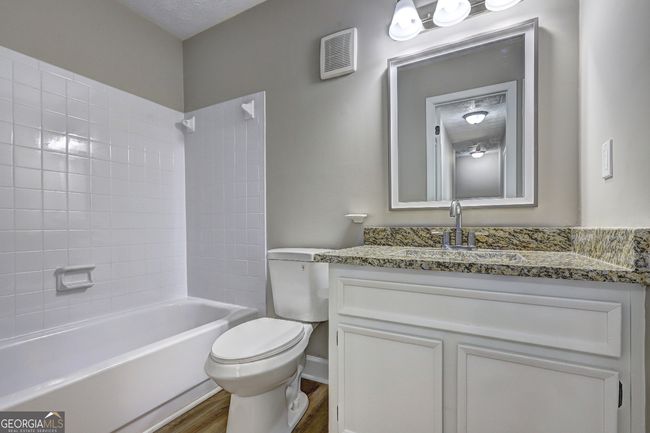 288 Country Club Dr, Condo with 3 bedrooms, 3 bathrooms and null parking in jonesboro GA | Image 14