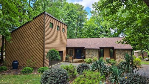 632 Browning Place, Winston Salem, NC, 27103 | Card Image