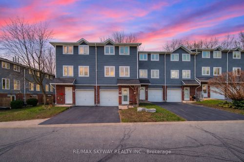 b-56 Harris Ave, Brantford, ON, N3R2E9 | Card Image