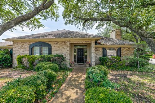 6116 Southern Knoll Dr, Dallas, TX, 75248-3944 | Card Image