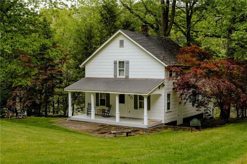 150 Culvert Hill Rd, Shohola, PA, 18458-2003 | Card Image